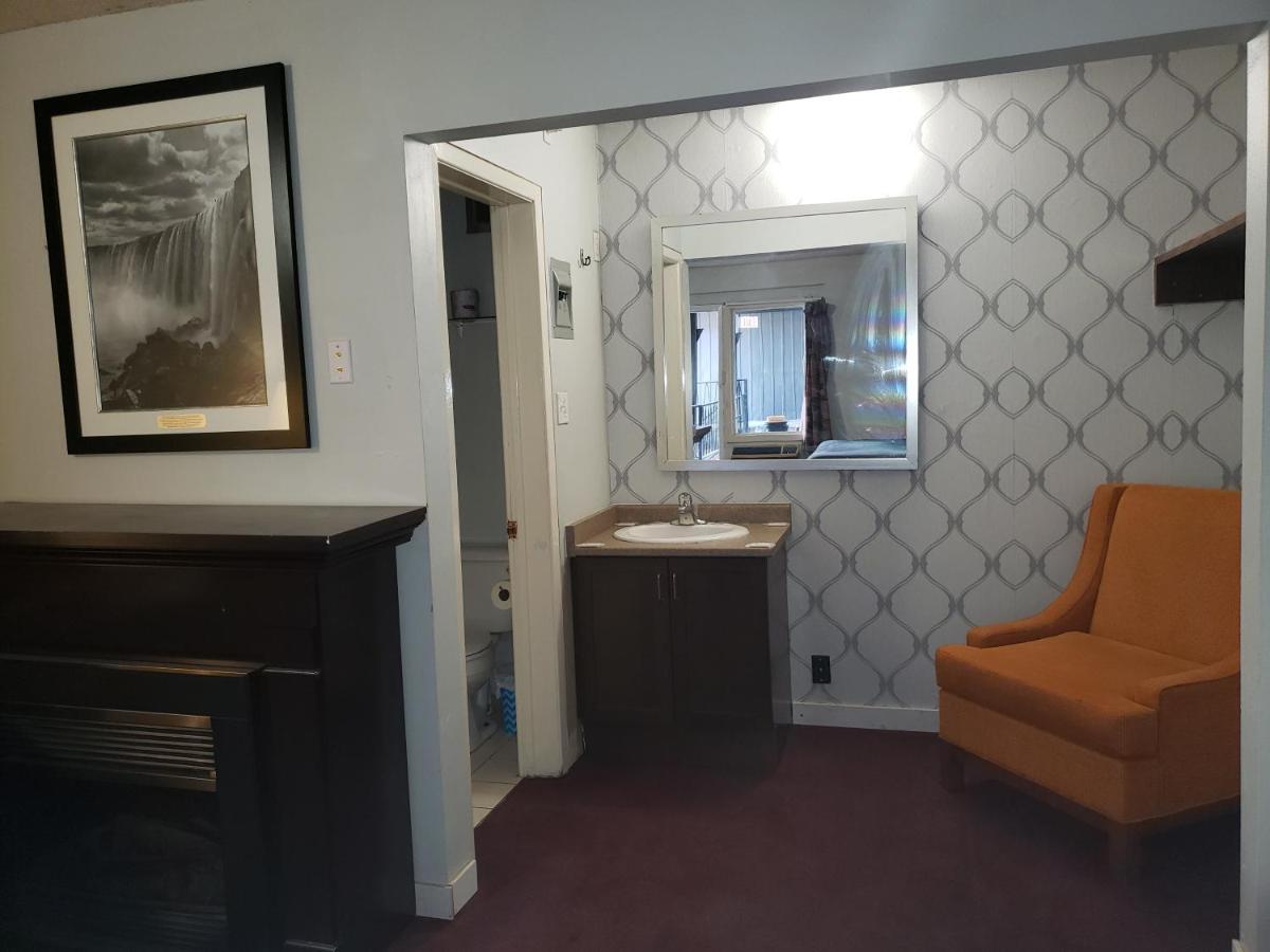 Niagara Falls Courtside Inn エクステリア 写真