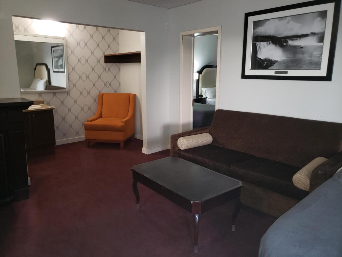 Niagara Falls Courtside Inn エクステリア 写真