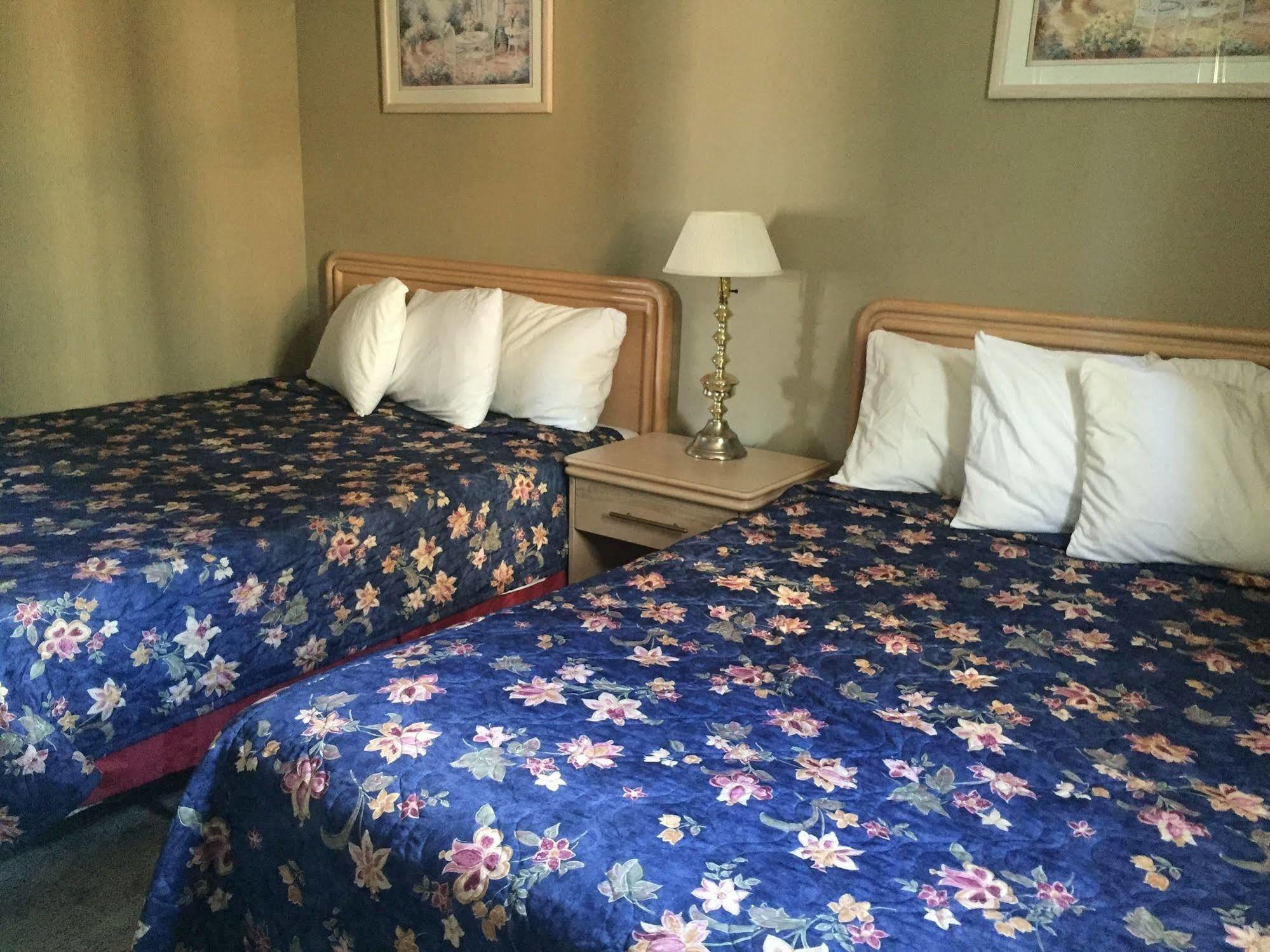 Niagara Falls Courtside Inn エクステリア 写真