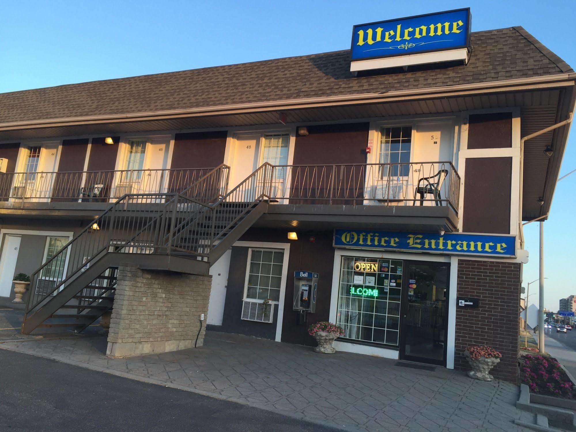 Niagara Falls Courtside Inn エクステリア 写真